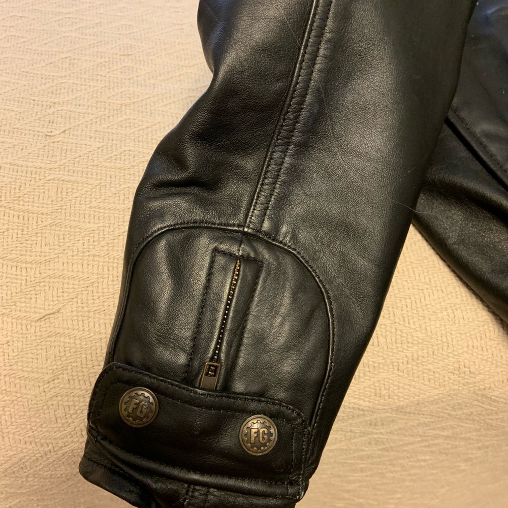 Leather Jacket - Picture 5 of 8